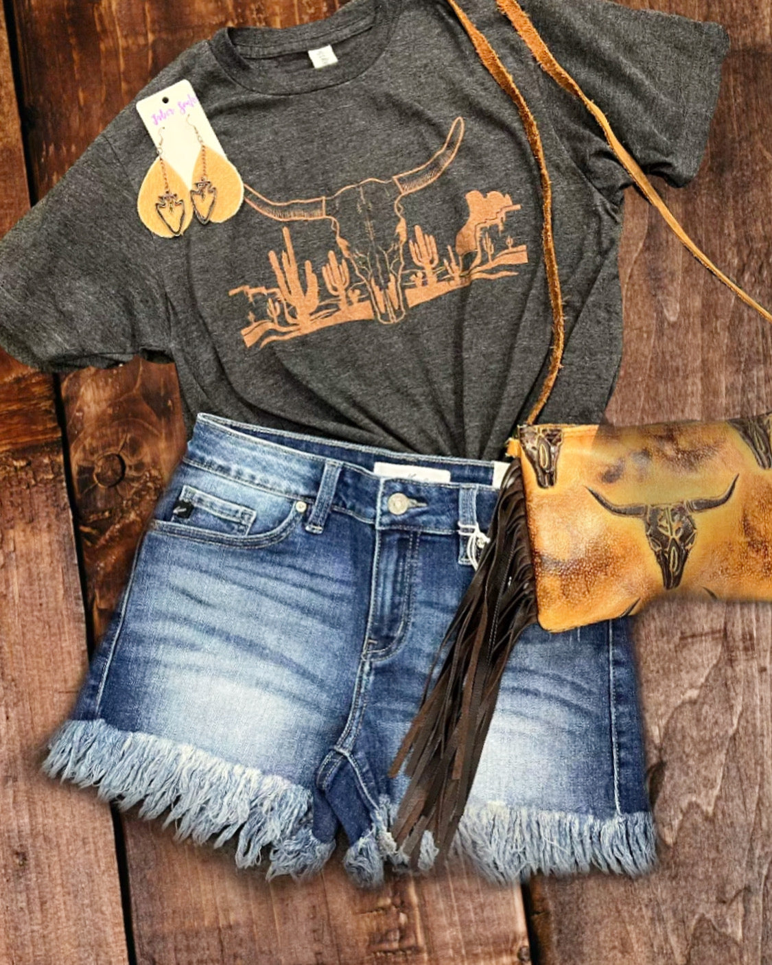 Mid Rise Frayed Shorts