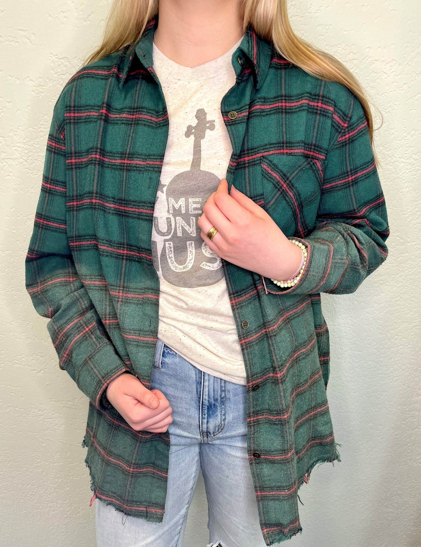 Green w/Slight Ombre Distressed Flannel