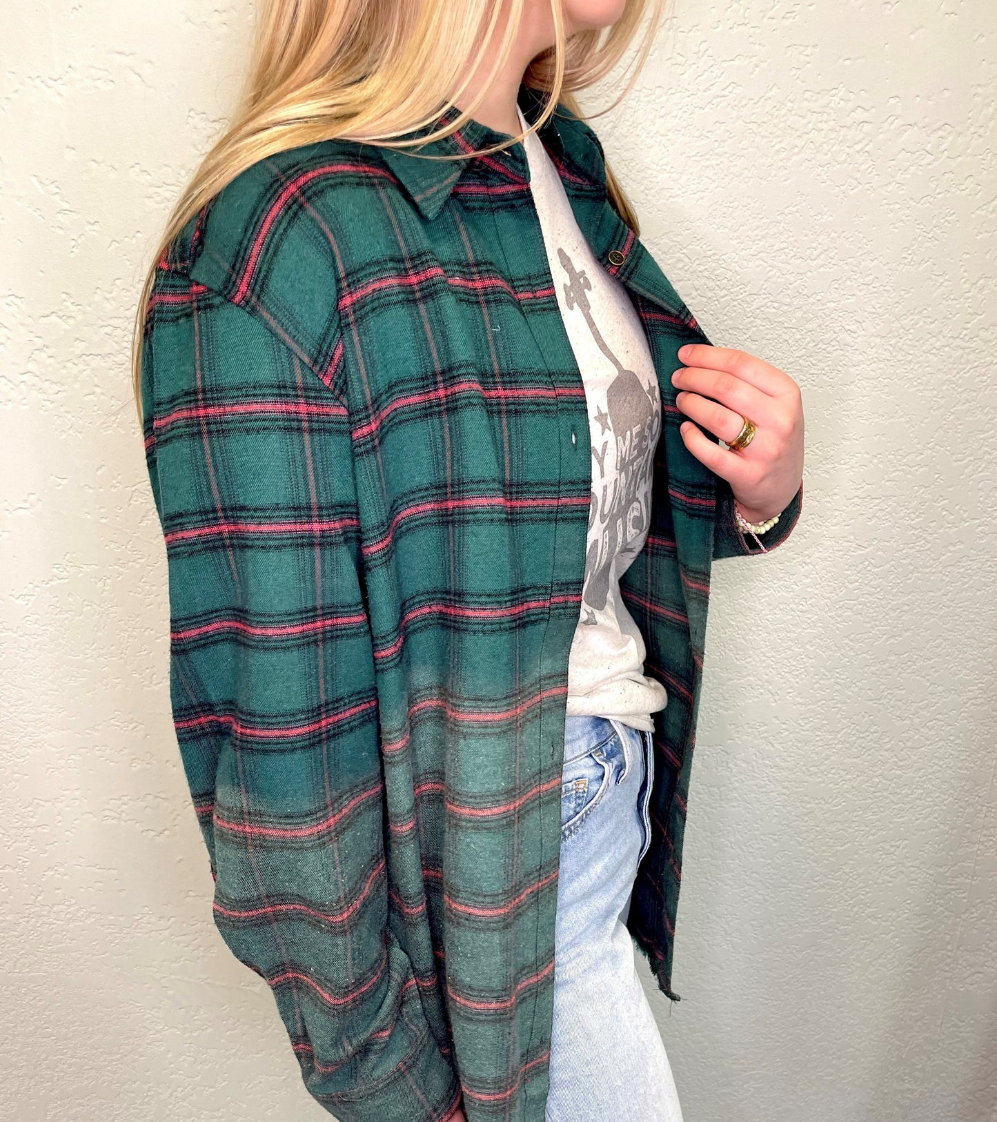 Green w/Slight Ombre Distressed Flannel